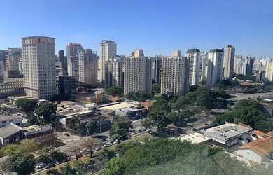 Imagem: O apartamento possui 2 Dormitórios, 2 Banheiros, 2 Vagas na