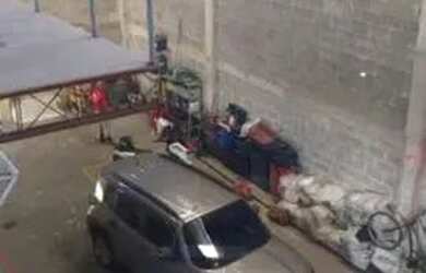 Imagem 7: Alugo ou Vendo Galpão. 530m² de Áreae5 Vagas na garagem