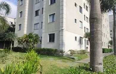 Imagem: O apartamento possui 2 Dormitórios, 1 Banheiro, 1 Vaga na garagem