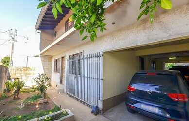 Imagem 10: Sobrado Residencial para Venda no Novo Mundo em Curitiba, 243.2 m²