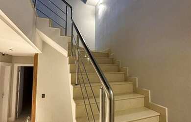 Imagem 16: Quatro Paredes Vende - CASA TRIPLEX REFORMADA E DECORADA, COMPOSTA DE...