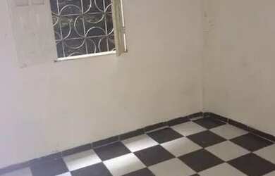 Imagem: A casa possui 2 Dormitórios e 1 Banheiro e está localizado