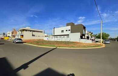 Imagem: O terreno possui 319m² de Área e está localizado em Parque