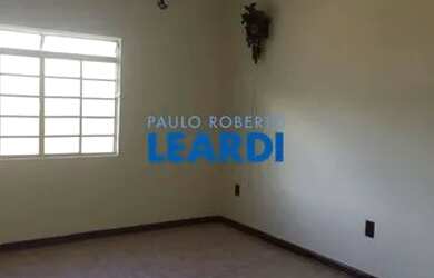 Imagem: O apartamento possui 2 Dormitórios, 2 Banheiros, 2 Vagas na