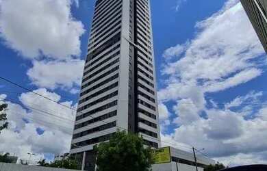 Imagem: O apartamento possui 3 Dormitórios, 1 Banheiro, 2 Vagas na