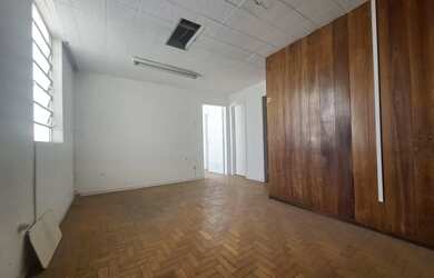 Imagem 2: Sala comercial Galpão / depósito com aluguel por R$2.000 /mês