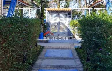 Imagem: A casa em condomínio possui 2 Dormitórios, 2 Banheiros, 1