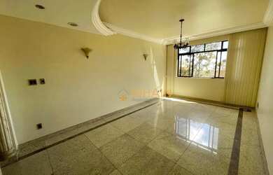 Imagem: O apartamento possui 3 Dormitórios, 3 Banheiros, 4 Vagas na