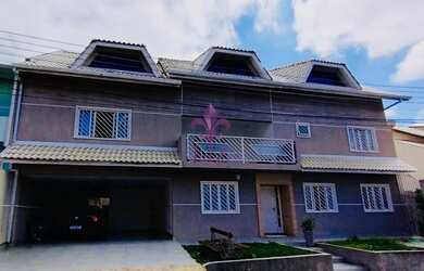 Imagem: A casa em condomínio possui 5 Dormitórios, 3 Banheiros, 4