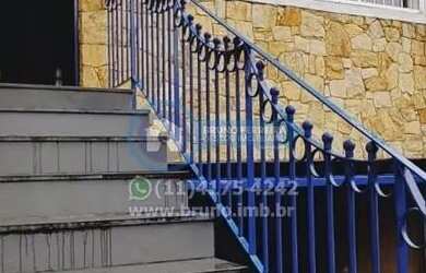 Imagem: A casa possui 2 Dormitórios, 3 Banheiros, 5 Vagas na garagem