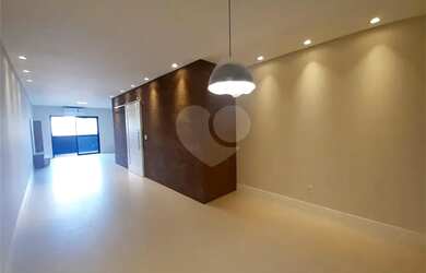 Imagem: O apartamento possui 3 Dormitórios, 4 Banheiros, 2 Vagas na