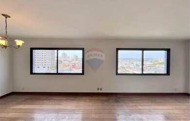 Imagem 3: Apartamento Alto Padrão no Coração de Passos Pronto para Morar