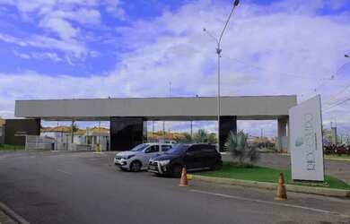 Imagem: A casa em condomínio possui 3 Dormitórios, 3 Banheiros, 2