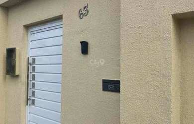 Imagem: A casa possui 4 Dormitórios, 5 Banheiros, 1 Vaga na garagem