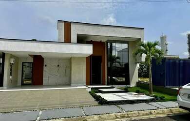 Imagem: A casa em condomínio possui 3 Dormitórios, 5 Banheiros, 2