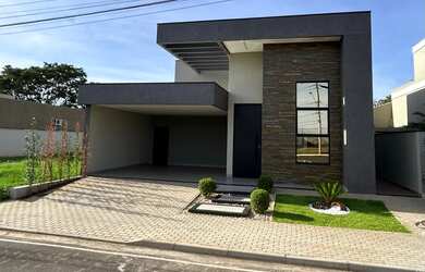 Imagem: A casa em condomínio possui 3 Dormitórios, 5 Banheiros, 2