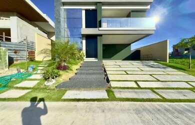 Imagem: A casa em condomínio possui 5 Dormitórios, 5 Banheiros, 4