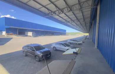 Imagem: O depósito possui 5 Vagas na garagem, 4.600m² de Área e