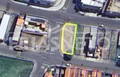 Imagem: O terreno possui 300m² de Área e está localizado em Santa