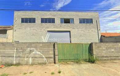 Imagem: O depósito possui 5 Vagas na garagem e 500m² de Área e está