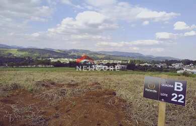 Imagem: O terreno à venda possui e está localizado em Jardim Colonial