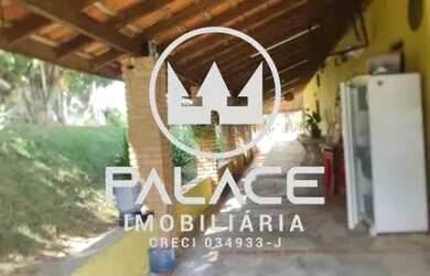 Imagem: A fazenda possui 230m² de Área e está localizado em Centro