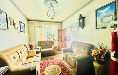 Imagem: A casa possui 2 Dormitórios, 2 Banheiros, 1 Vaga na garagem