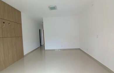 Imagem 9: Sobrado de Alto Padrão para Locação no bairro Butiatuvinha, Green Village...