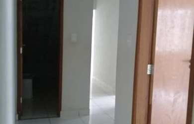 Imagem: A casa possui 2 Dormitórios, 1 Banheiro, 1 Vaga na garagem