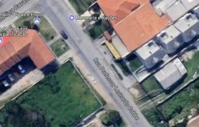 Imagem: O terreno possui 960m² de Área e está localizado em Barreirinha