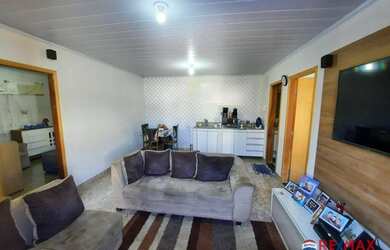 Imagem: A casa em condomínio possui 3 Dormitórios, 2 Banheiros, 4