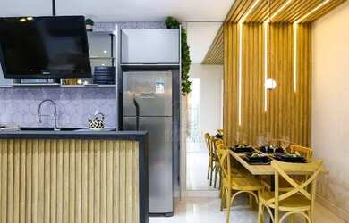 Imagem: O apartamento possui 3 Dormitórios, 2 Banheiros, 2 Vagas na