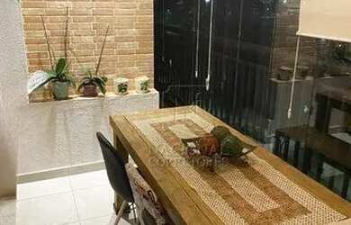 Imagem: O apartamento possui 2 Dormitórios, 2 Banheiros, 2 Vagas na