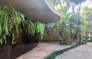 Imagem 15: Casa,Alto de Pinheiro. 1.800 m² Projeto assinado por Oscar Niemeyer