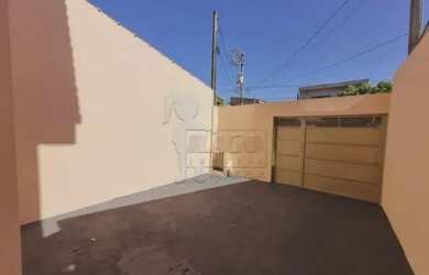 Imagem: A casa possui 2 Dormitórios, 3 Banheiros, 2 Vagas na garagem