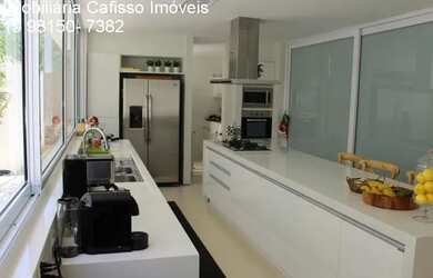 Imagem: A casa em condomínio possui 3 Dormitórios, 5 Banheiros, 2