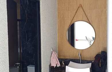 Imagem: A casa em condomínio possui 3 Dormitórios, 4 Banheiros, 3