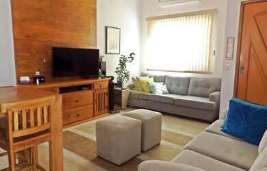 Imagem: A casa em condomínio possui 3 Dormitórios, 1 Banheiro, 2 Vagas