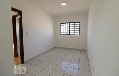 Imagem: O apartamento possui 1 Dormitório, 1 Banheiro, 45m² de Área