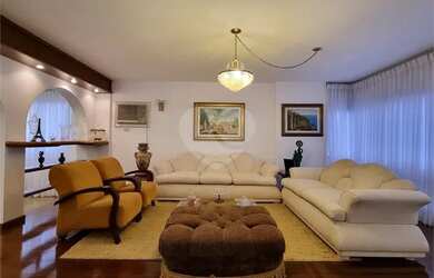 Imagem: O apartamento possui 3 Dormitórios, 5 Banheiros, 3 Vagas na