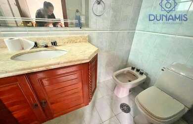 Imagem: O apartamento possui 3 Dormitórios, 4 Banheiros, 2 Vagas na