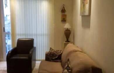 Imagem: O apartamento possui 2 Dormitórios, 1 Banheiro, 1 Vaga na garagem