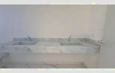 Imagem: A casa possui 3 Dormitórios, 3 Banheiros, 3 Vagas na garagem