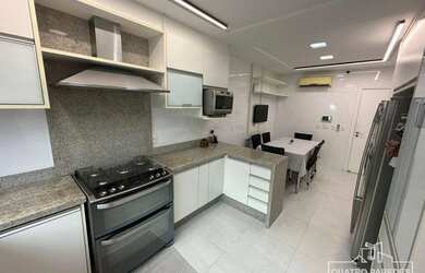 Imagem 13: Quatro Paredes Vende - CASA TRIPLEX REFORMADA E DECORADA, COMPOSTA DE...