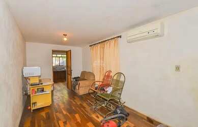 Imagem 3: Sobrado Residencial para Venda no Novo Mundo em Curitiba, 243.2 m²