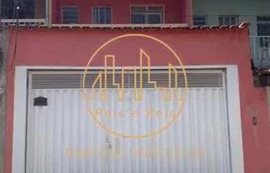 Imagem: A casa possui 3 Dormitórios, 1 Banheiro, 2 Vagas na garagem