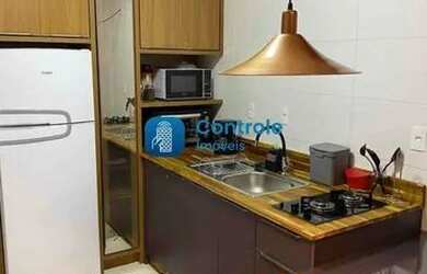 Imagem: O apartamento possui 2 Dormitórios, 1 Banheiro, 1 Vaga na garagem