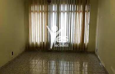 Imagem: A casa possui 2 Dormitórios, 2 Banheiros, 2 Vagas na garagem