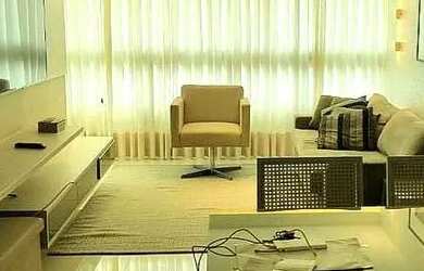 Imagem: O apartamento possui 2 Dormitórios, 1 Banheiro, 2 Vagas na