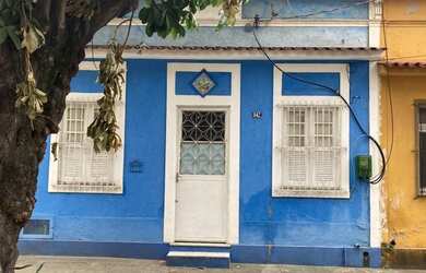 Imagem: A casa possui 2 Dormitórios, 1 Banheiro, 70m² de Área e